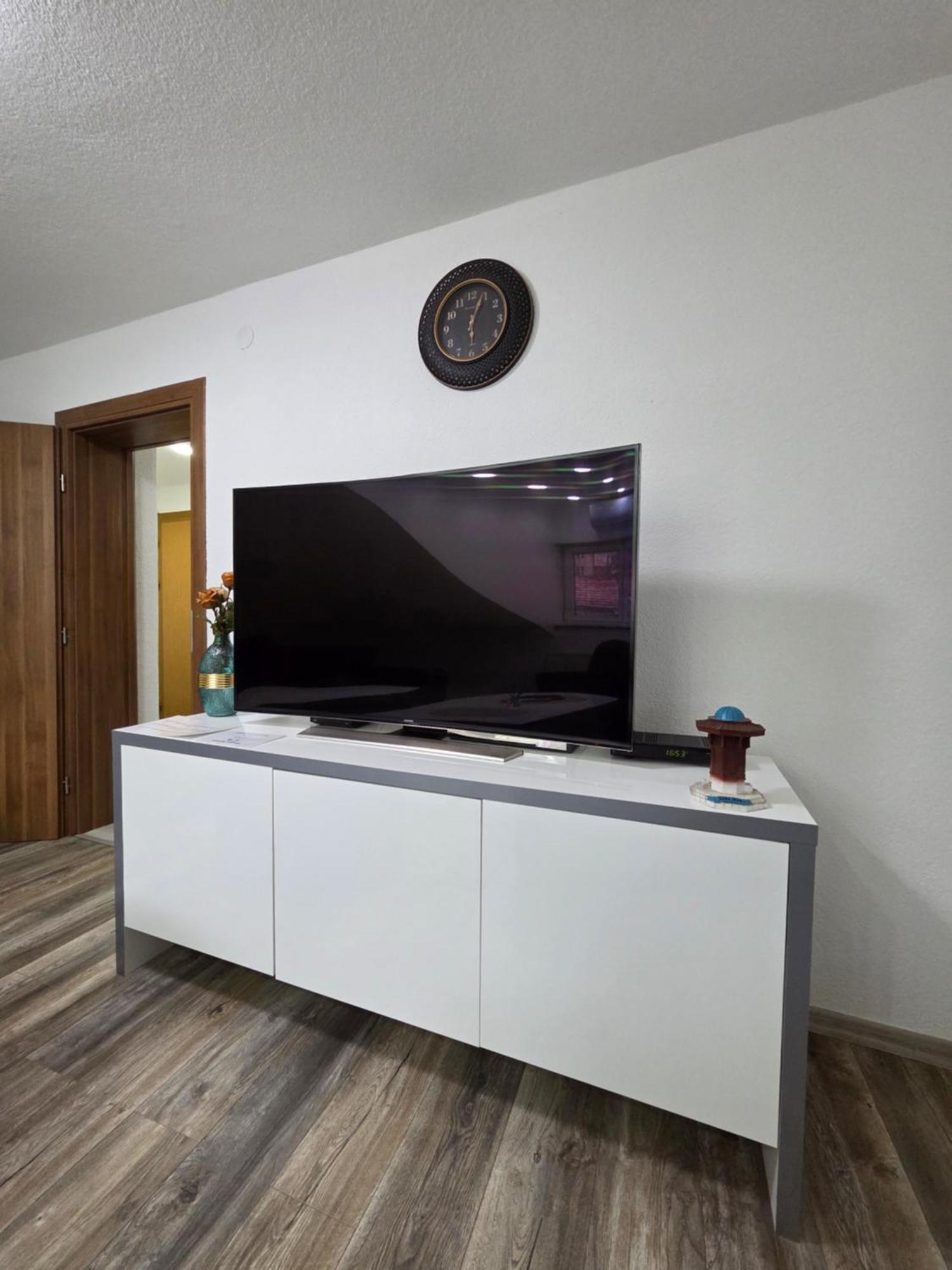 Apartment New Luxury In Center